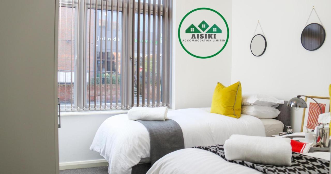 Aisiki Living At Upton Rd, Multiple 1, 2, Or 3 Bedroom Apartments, King Or Twin Beds With Free Wi-Fi & Parking Watford  Eksteriør bilde