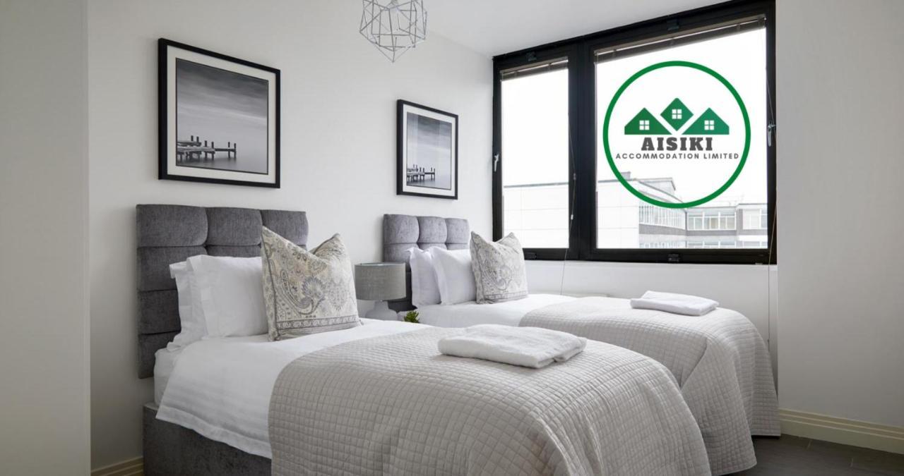 Aisiki Living At Upton Rd, Multiple 1, 2, Or 3 Bedroom Apartments, King Or Twin Beds With Free Wi-Fi & Parking Watford  Eksteriør bilde