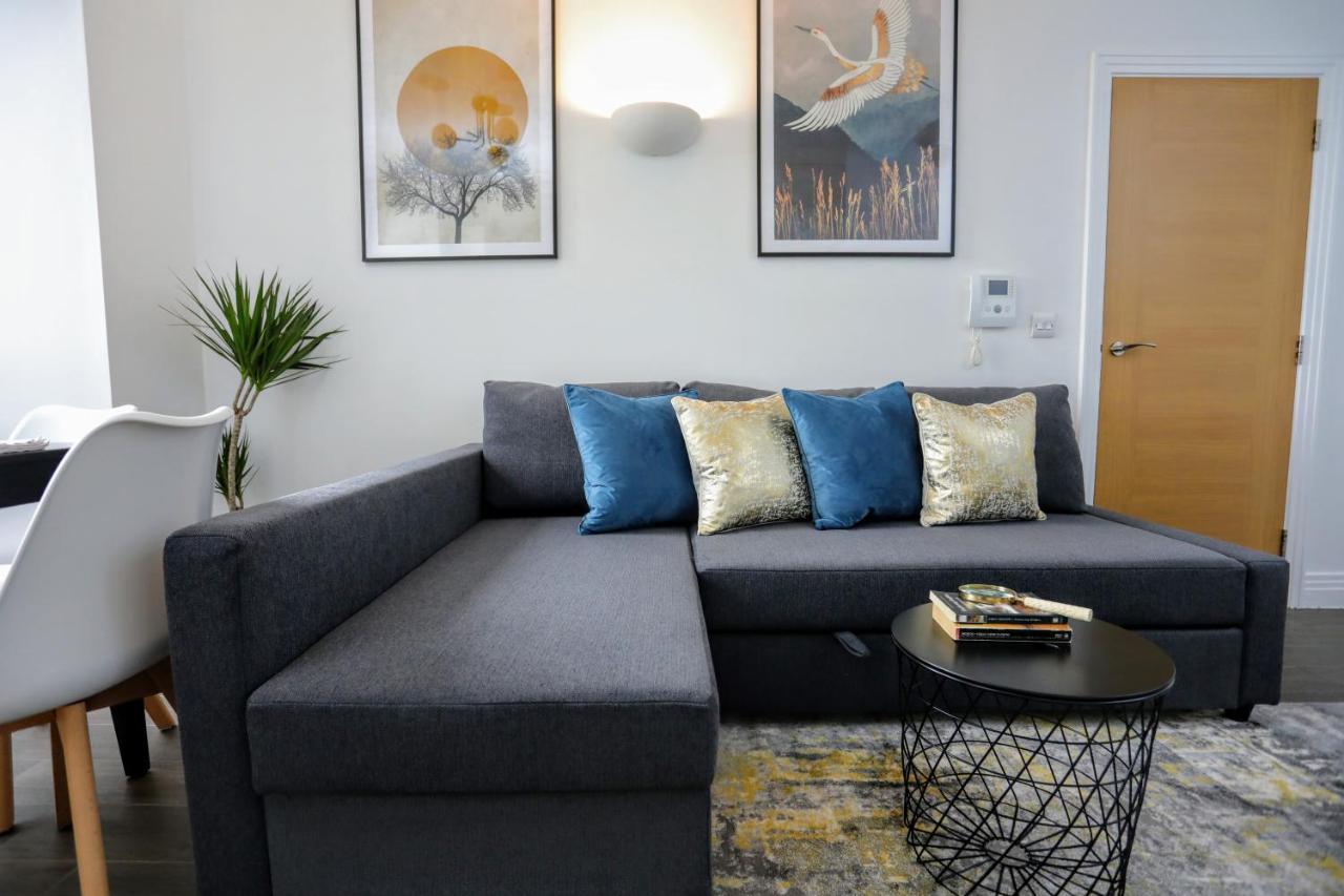 Aisiki Living At Upton Rd, Multiple 1, 2, Or 3 Bedroom Apartments, King Or Twin Beds With Free Wi-Fi & Parking Watford  Eksteriør bilde