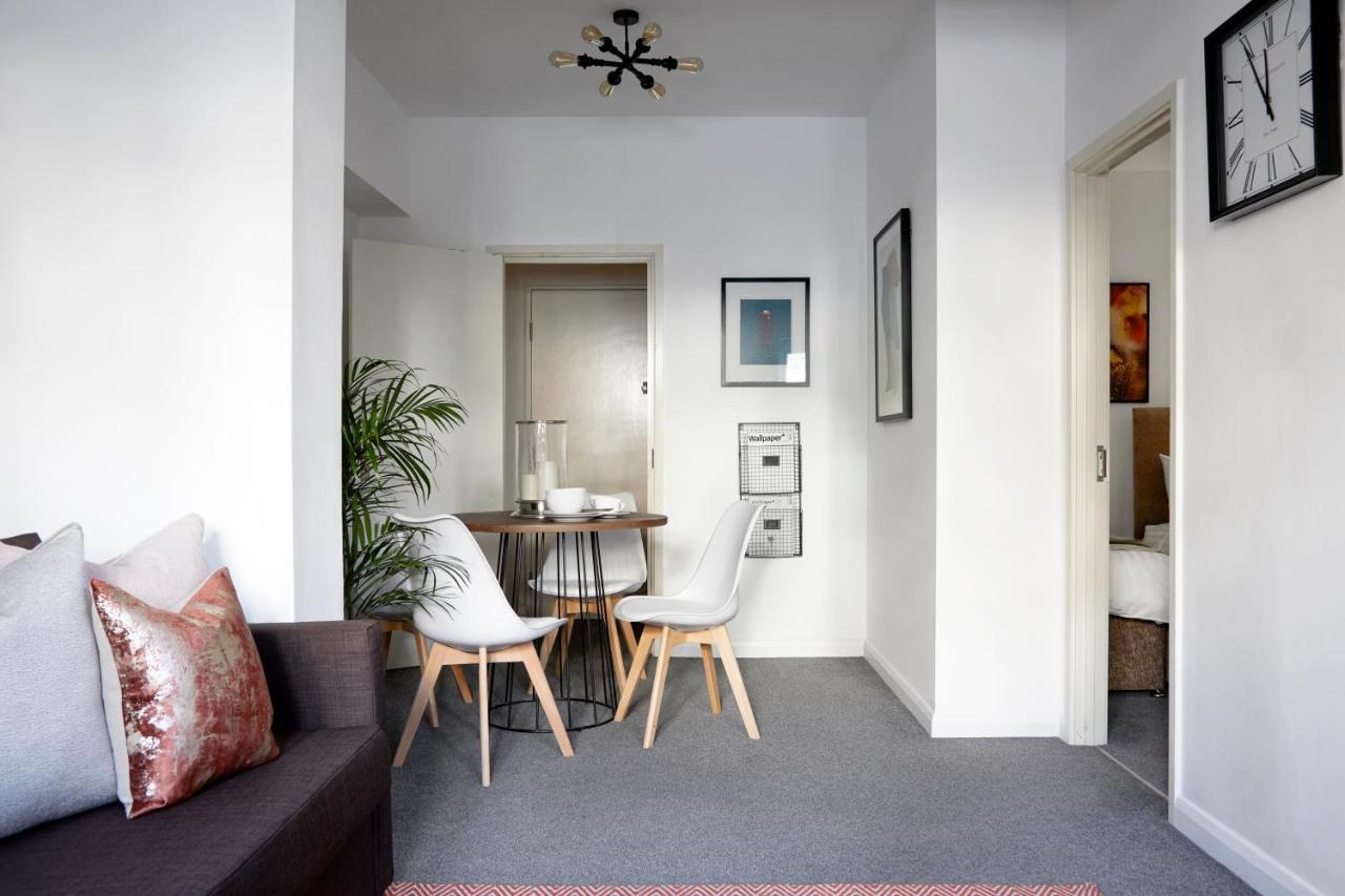 Aisiki Living At Upton Rd, Multiple 1, 2, Or 3 Bedroom Apartments, King Or Twin Beds With Free Wi-Fi & Parking Watford  Eksteriør bilde