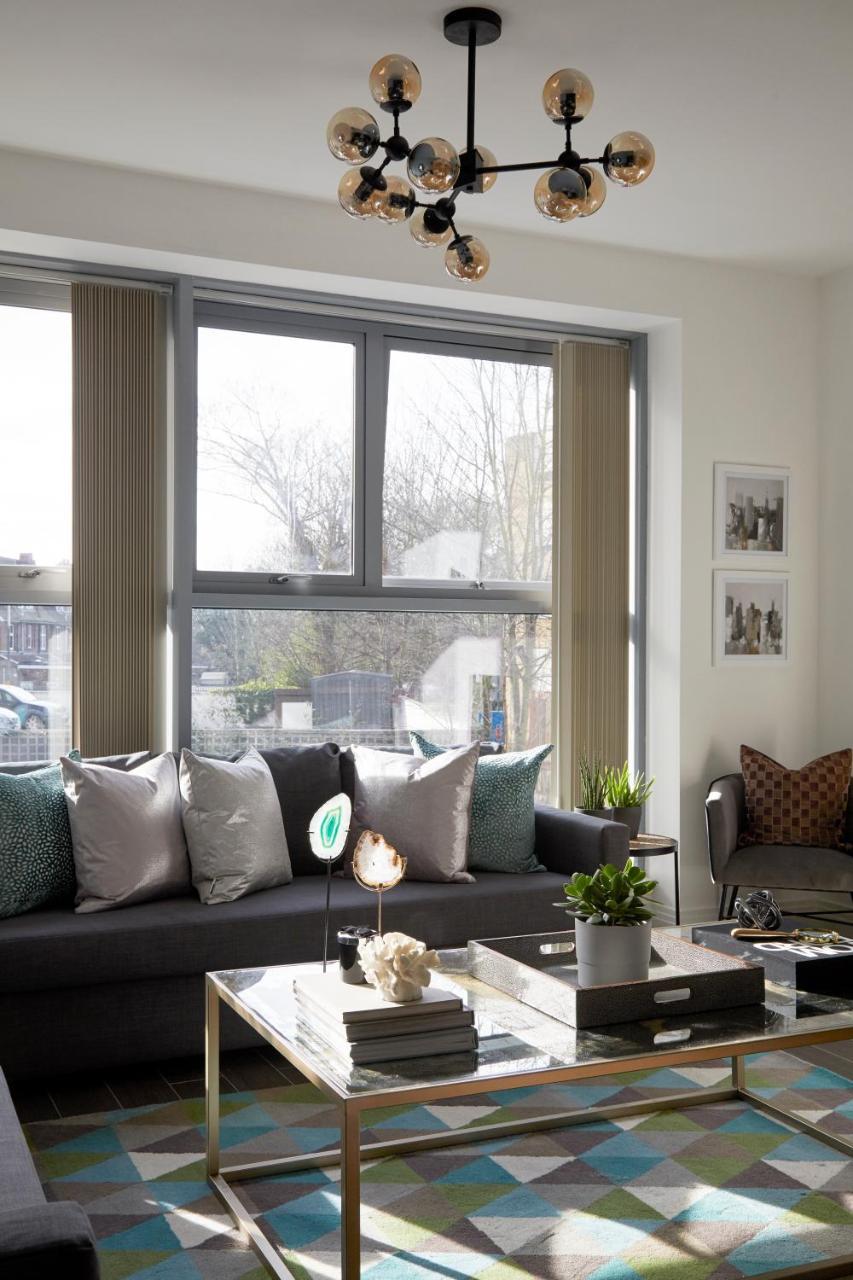 Aisiki Living At Upton Rd, Multiple 1, 2, Or 3 Bedroom Apartments, King Or Twin Beds With Free Wi-Fi & Parking Watford  Eksteriør bilde